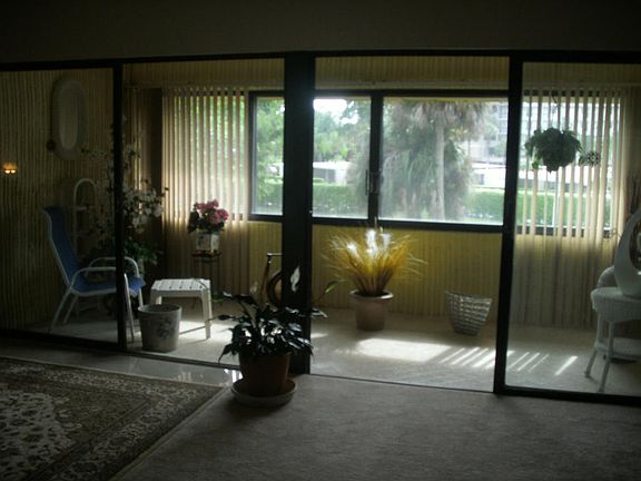 Home For Sale In Woodhaven