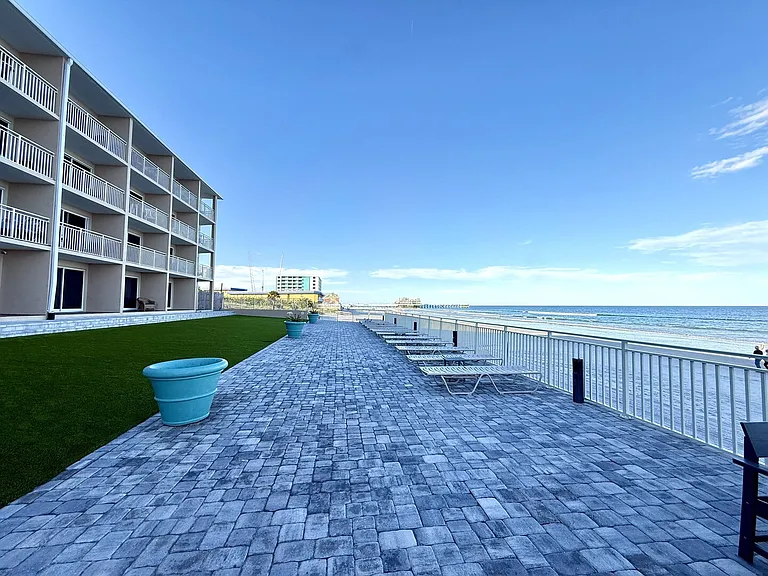 S Atlantic Ave — Photo 12