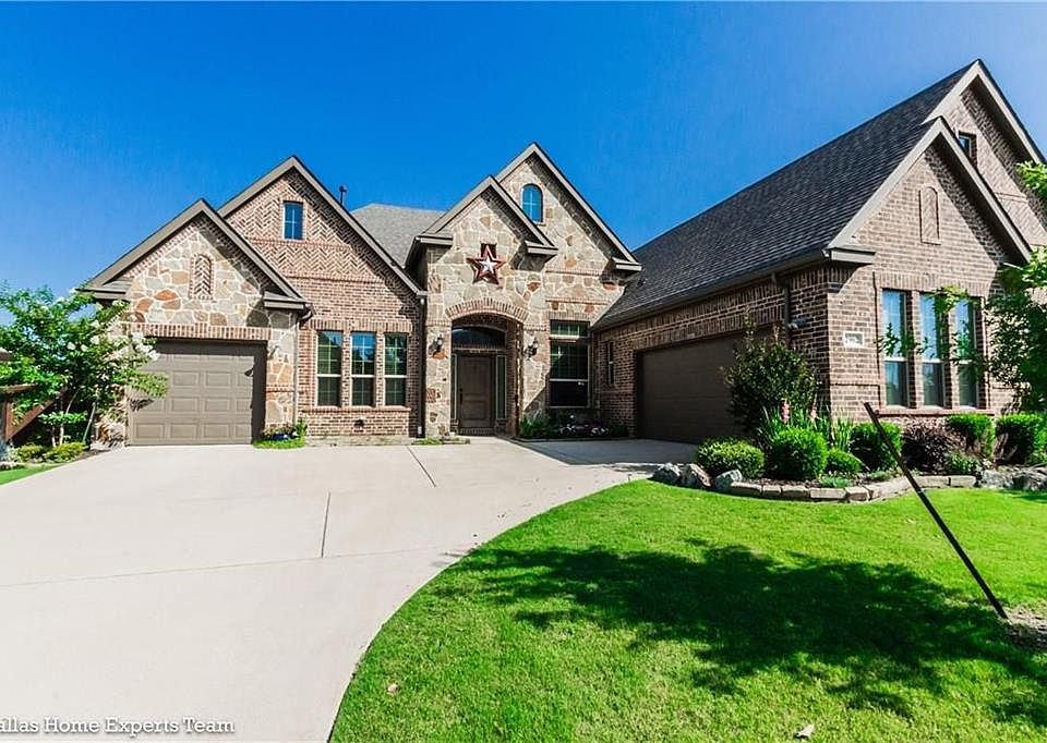 1st image of 2902 Lincoln Dr