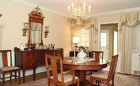Dining Rm