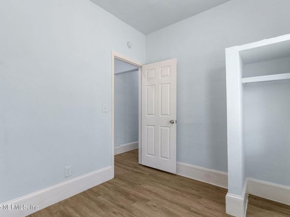 jacksonville-florida-154611322 picture