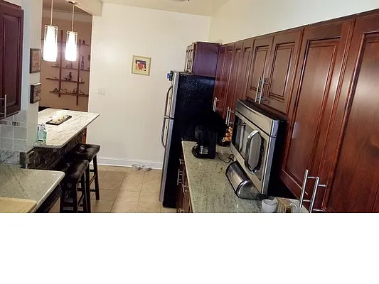 Sold by Winzone Realty Inc | media 30