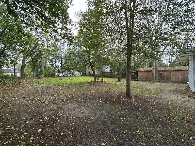 776 Kenyon Ave — Photo 24