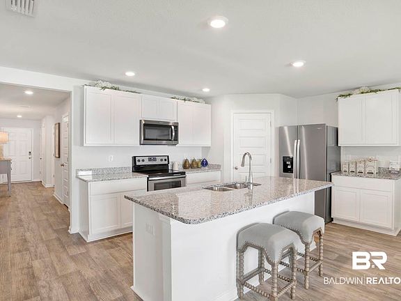 5th image of 31578 Lyon Rd