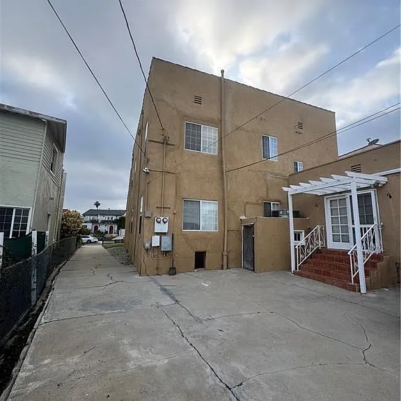 1046 S Citrus Ave #1046 — Photo 31