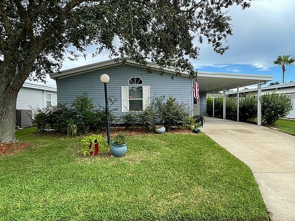 2nd image of 5 Beaver Lake Cir