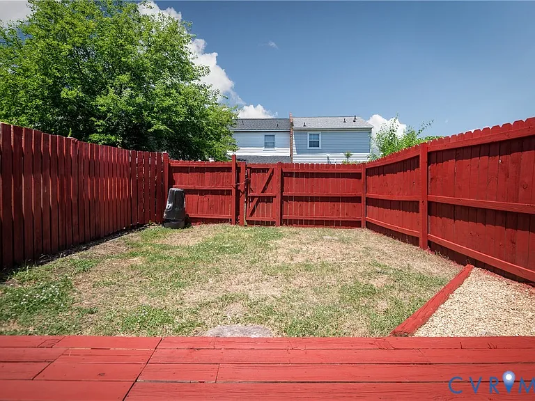 4704 Leadenhall Dr — Photo 38