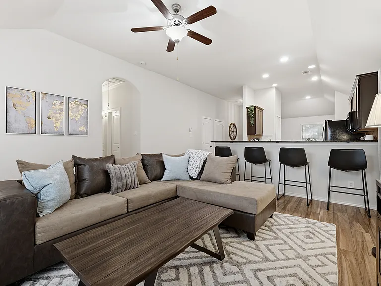 1722 York Creek Dr — Photo 16