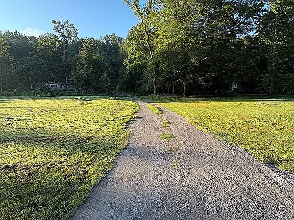 3rd image of 333 Keel Hollow Rd