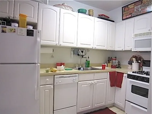 Rented by Apartments by Us | media 65