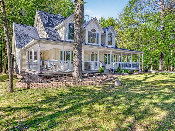 2nd image of 6908 Club House Dr E