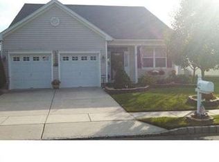 15 Pleasant Valley Dr, Sewell, NJ