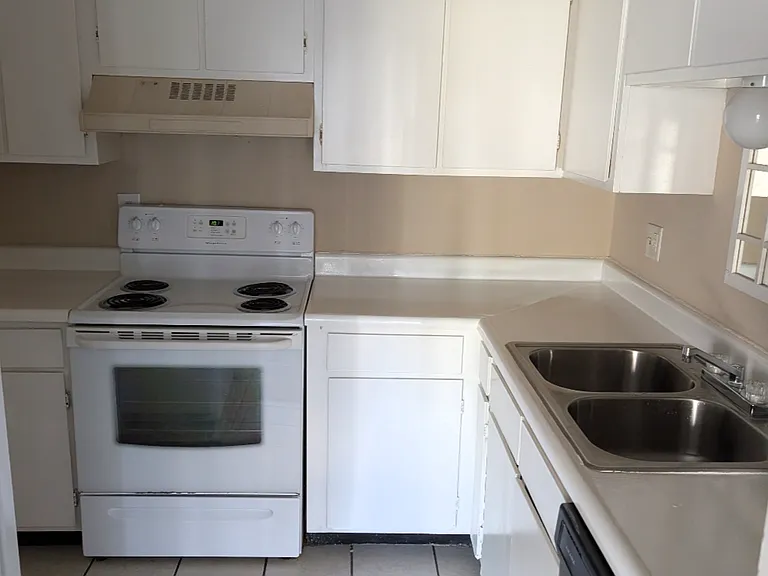 1161 Lake Ave #119 — Photo 5