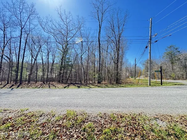 155 Manchester Rd, Crossville, TN 38558
