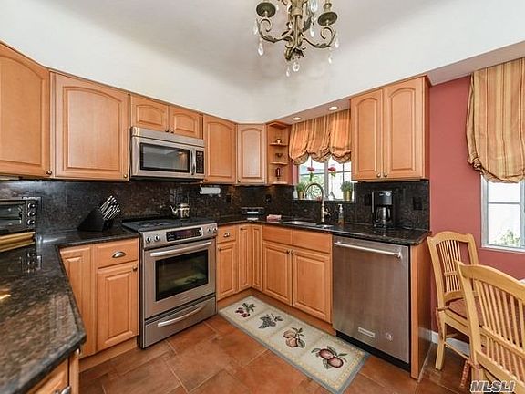 5th image of 8059 222nd St
