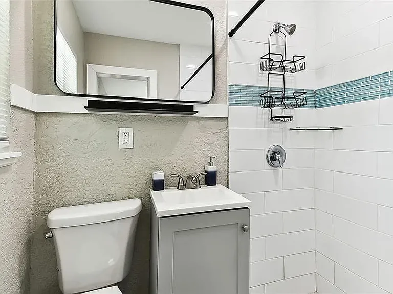 601 76th Ave #D — Photo 15
