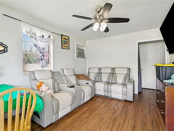 3rd image of 2714-16 Panama St
