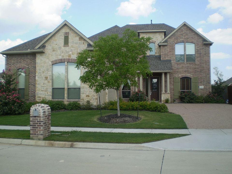 1st image of 10070 Western Hills Dr