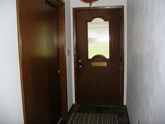 4th image of 1634 Skyline Dr