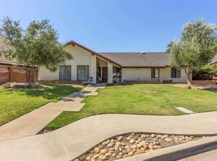 652 S Boyd Dr, Kerman, CA 93630