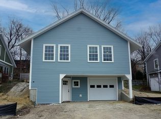 93 Green St, Hinesburg, VT 05461