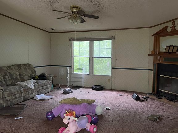 4th image of 380 Cedar Point Rd