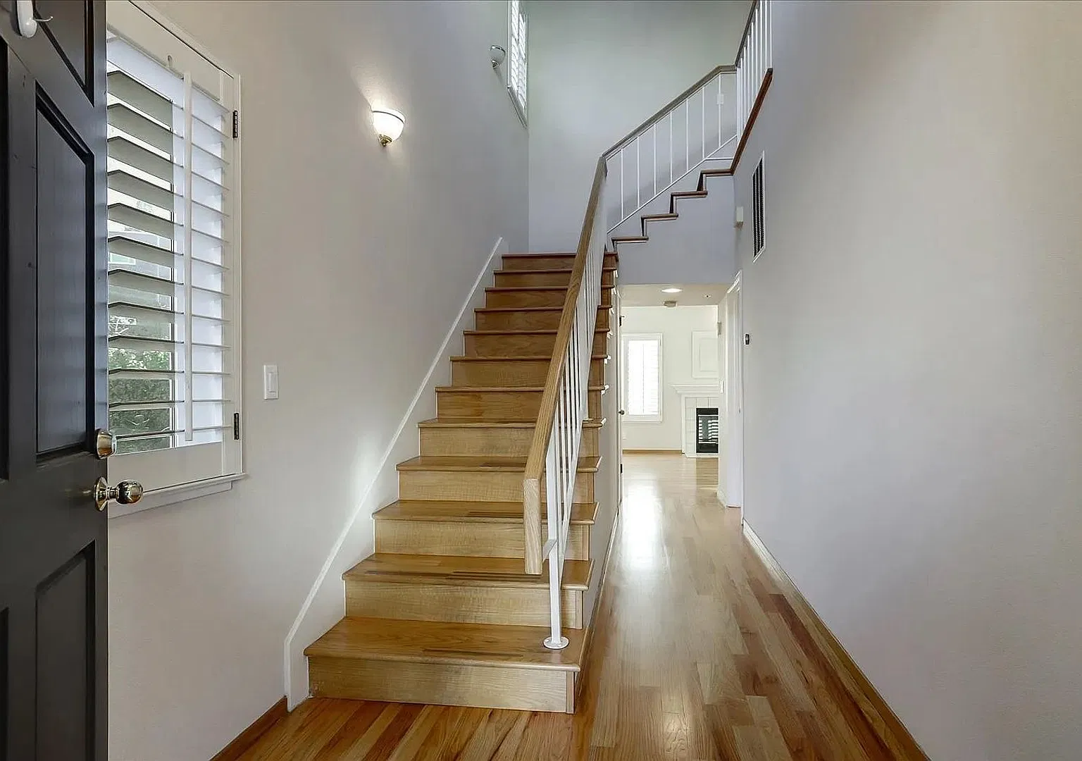 1202 Estrada Terrace — Photo 4