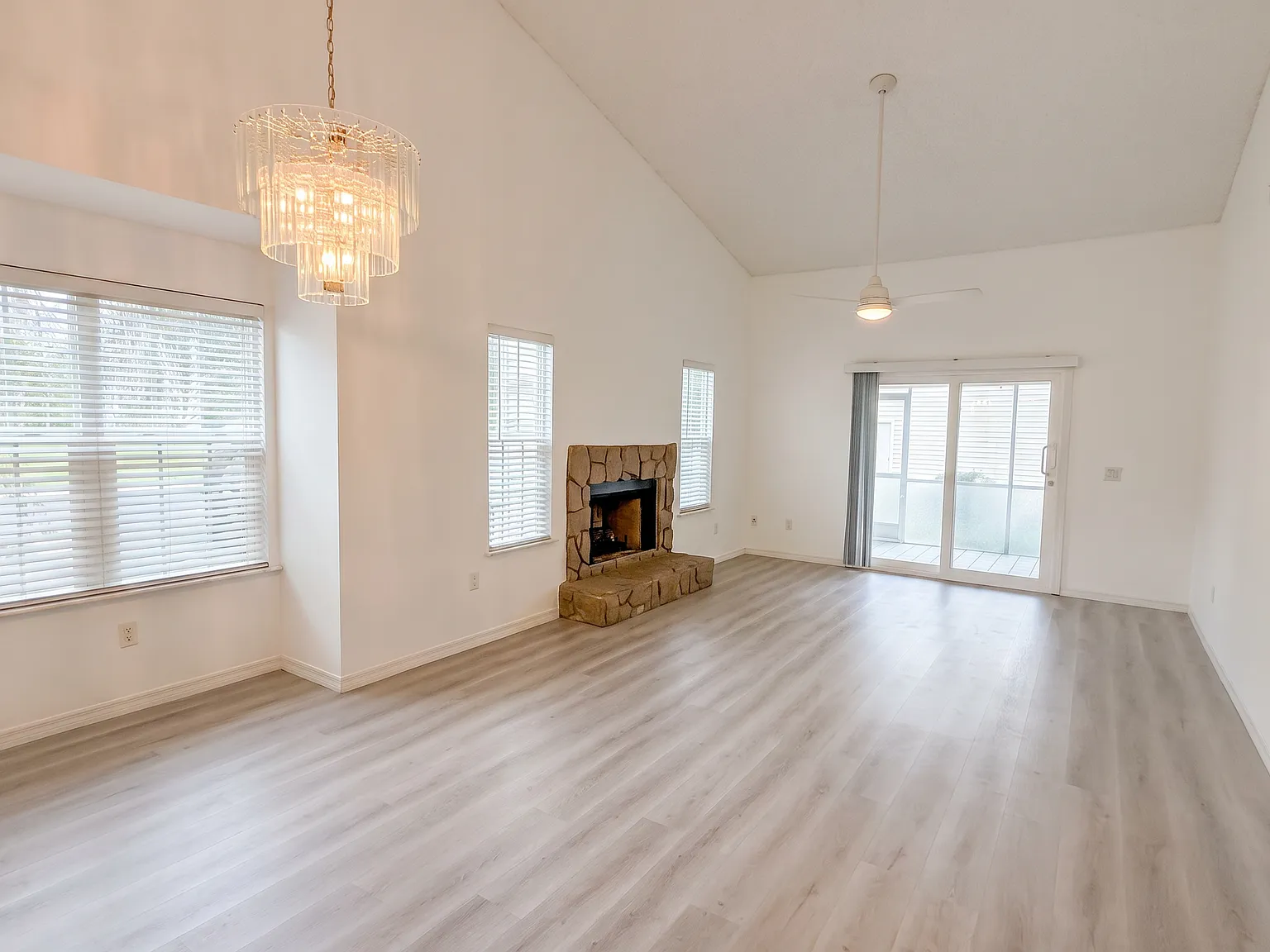 1950 Westminster Circle - 1 — Photo 2