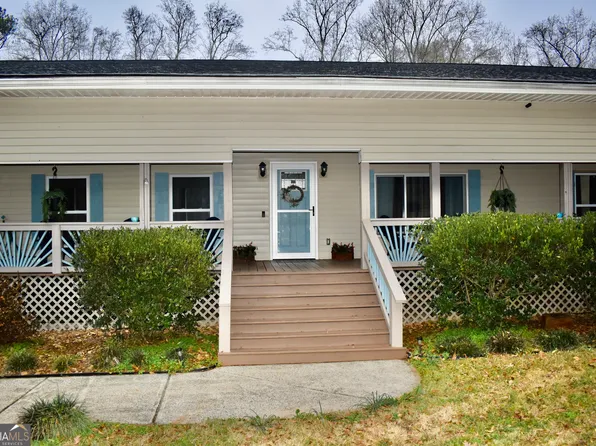 817 Brookside Dr, Winder, GA 30680