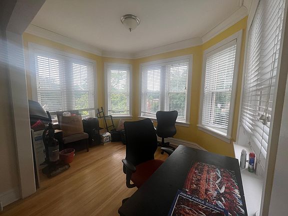 5th image of 4215 N Francisco Ave #3