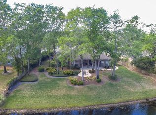 181 Elmwood Dr, Saint Johns, FL 32259