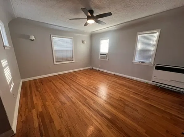 10511 Artesia Blvd, Bellflower, CA 90706
