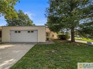 94C Salix Plz #C, Monroe Township, NJ 08831