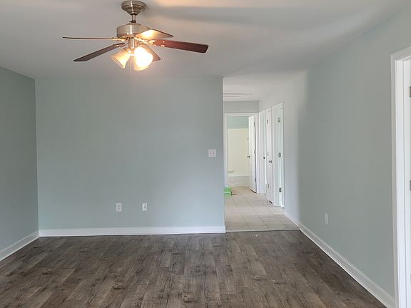2nd image of 21507 Pannill St