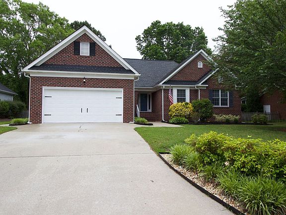 2nd image of 4407 Treetops Cir