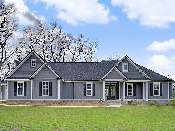 2nd image of 10119 Springhill Rd