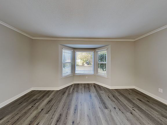 3rd image of 8141 Glen Canyon Ct