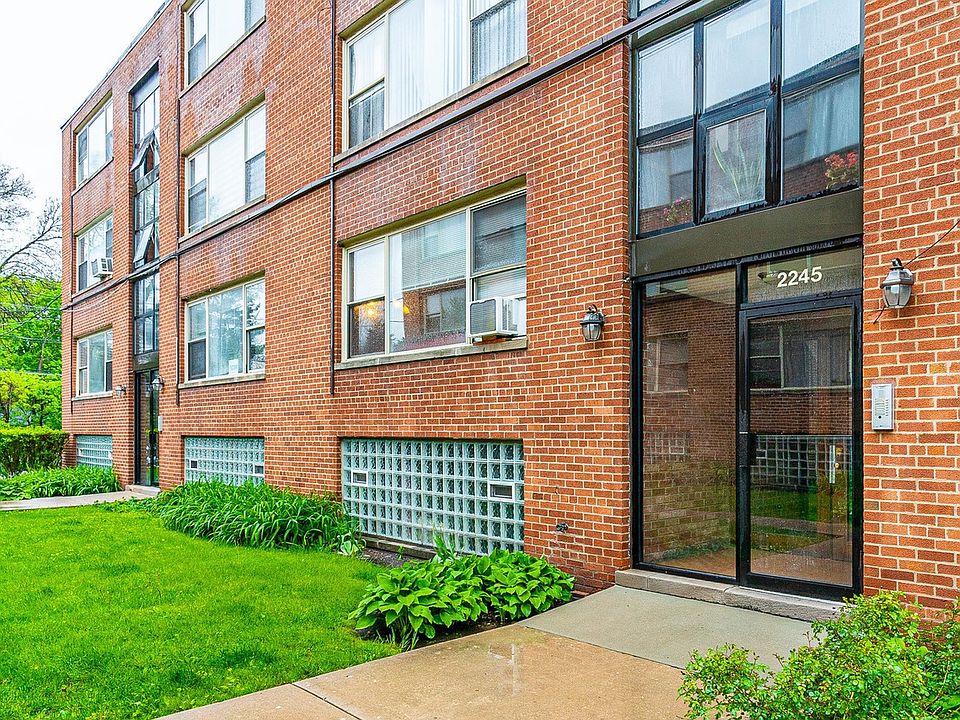 1st image of 2245 W Farwell Ave APT 1A