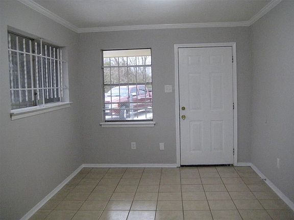2nd image of 6601 Nielan St