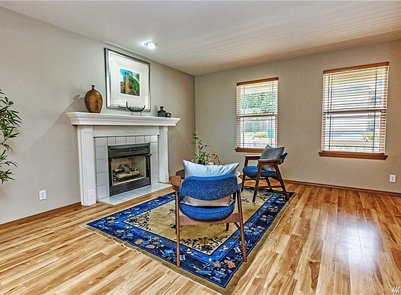 2nd image of 7320 Creek Wood Pl NE