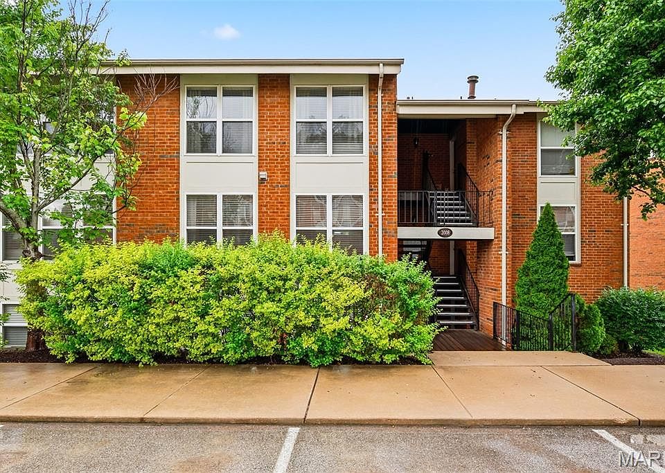 1st image of 2008 Greenglen Dr APT 203