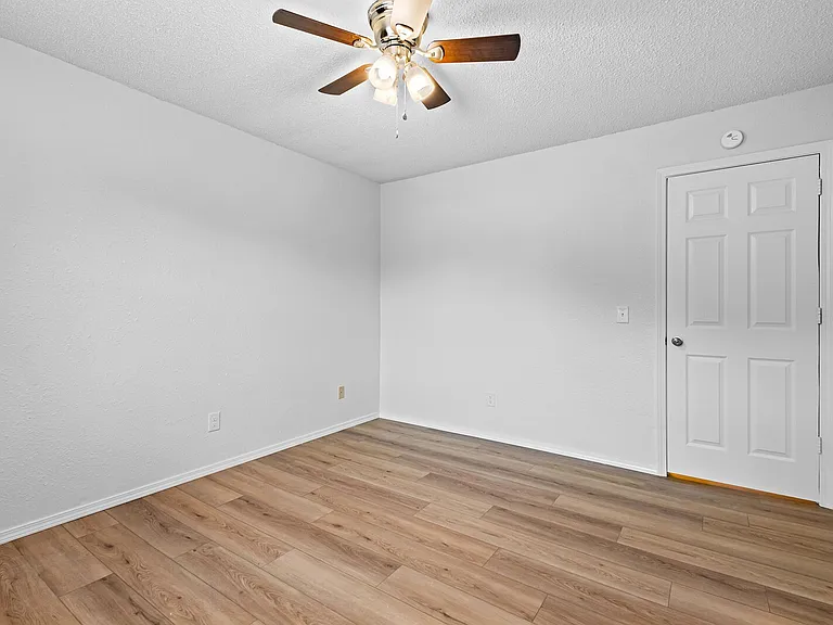 Greenleaf Townhomes — Photo 6