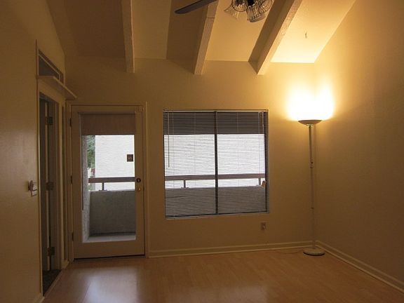 4th image of 11666 N 28th Dr Unit 266