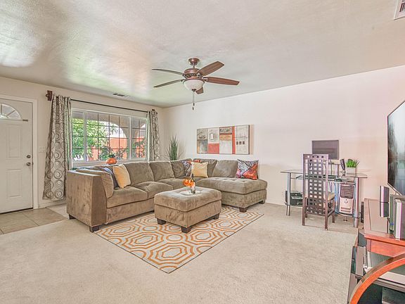 5th image of 52160 Avenida Martinez