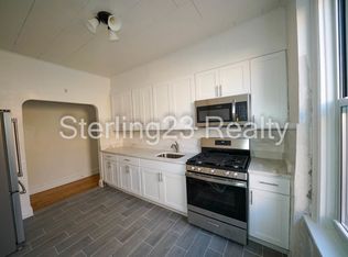 21-26 21st Rd #2, Astoria, NY 11105