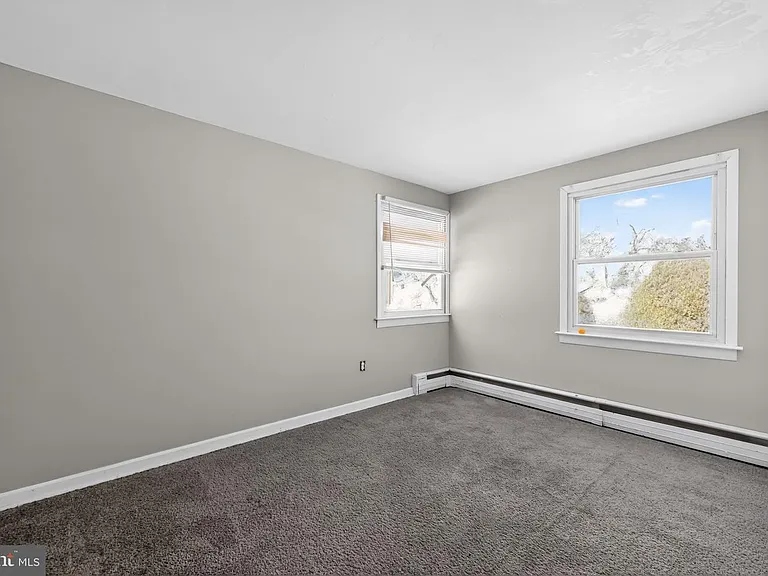 17 Bonnie Ln — Photo 10
