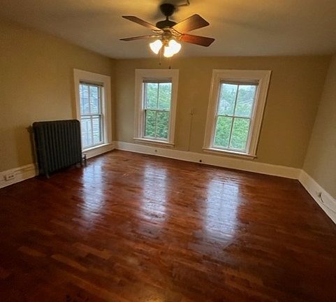 4th image of 929 7th St S