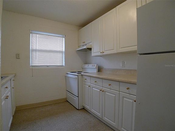 5th image of 3420 N 55th St APT B