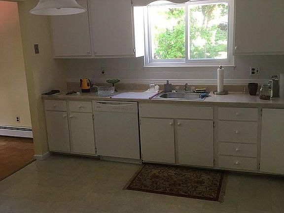 3rd image of 32 Haynes Ave #2