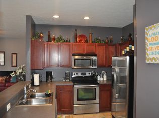 13415 White Granite Dr UNIT 500, Fishers, IN 46038